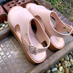 Melissa platform rubber sandal